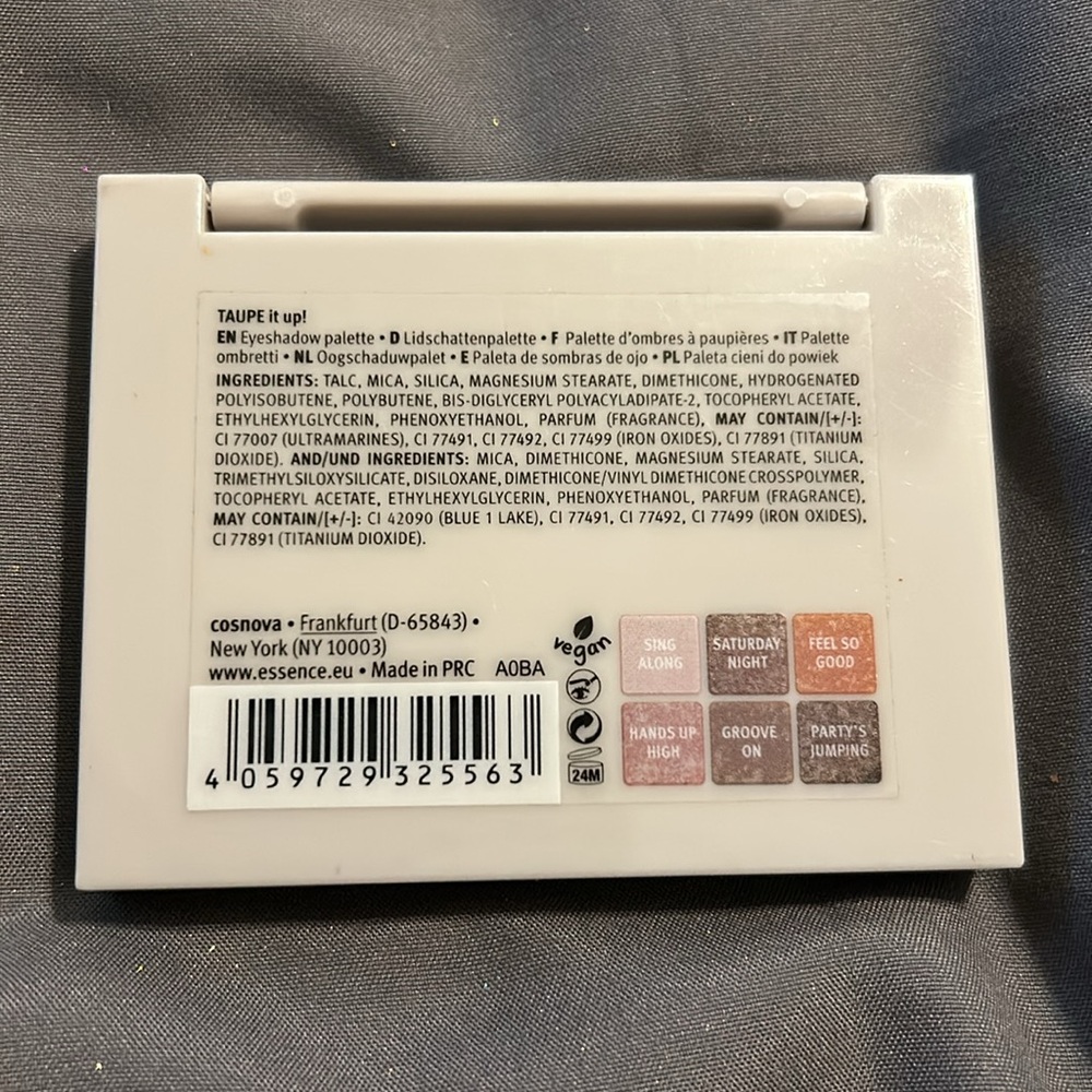 Essence-CORAL me maybe, I like to MAUVE it, BRONZED this way, TAUPE it up palett - Picture 15 of 15